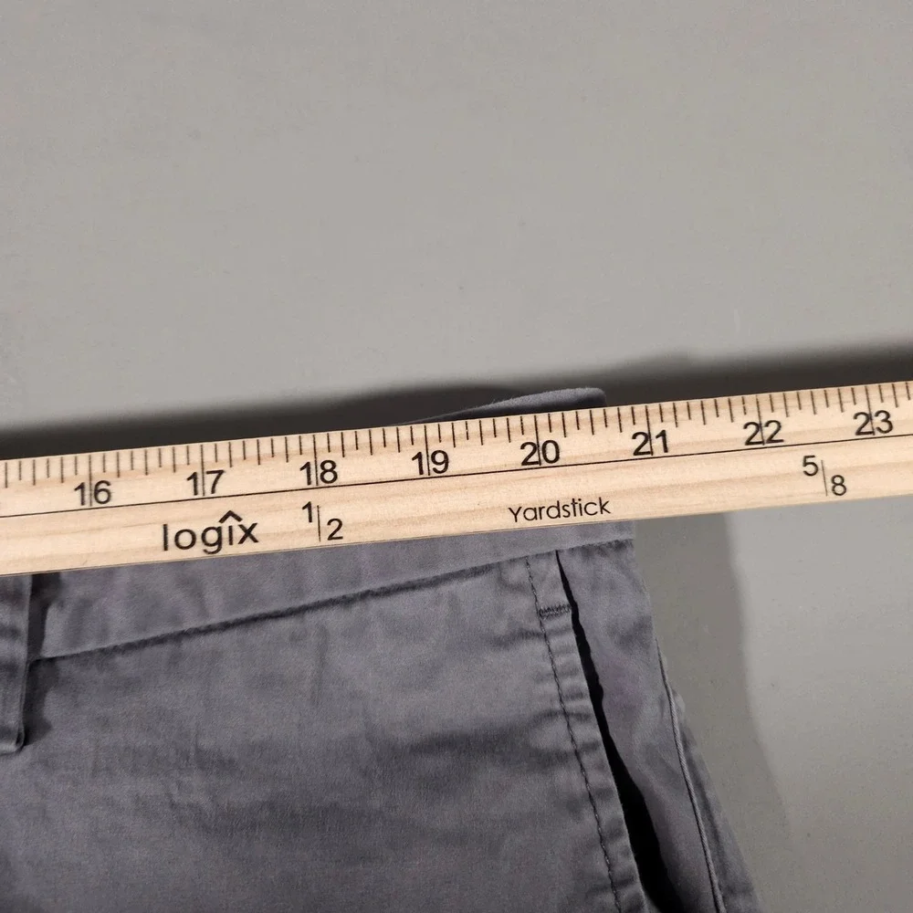 Tommy Bahama Shorts Mens 42 Gray Boracay Flat Front Chino Stretch Cotton